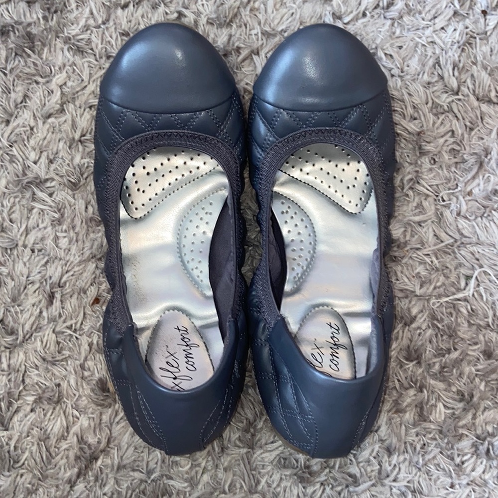 Dexflex Comfort Slip On Stretch Shoes • Size 8 • Brand New